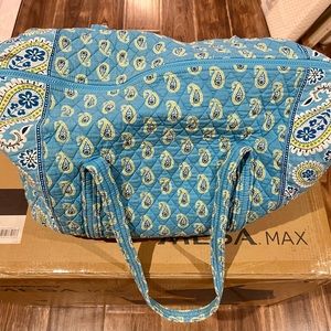 Vera Bradley Large Duffle Bag. Limited edition blue paisley